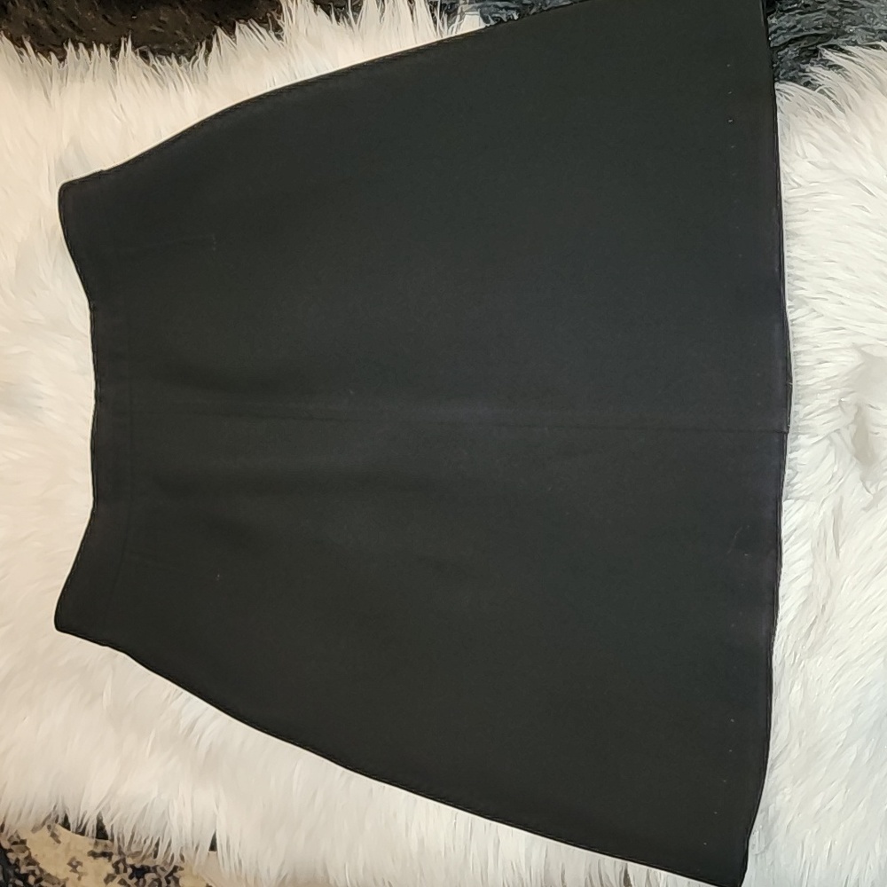 Louis Vuitton Uniformes Black Pencil Skirt, Pre-loved in Excellent Condition